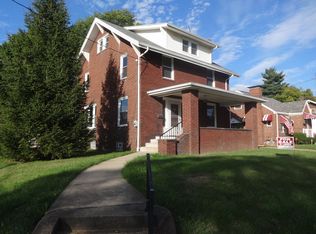 203 6th St NE, North Canton, OH 44720