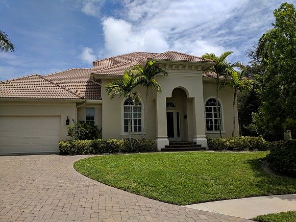 1st image of 961 Olive Ct