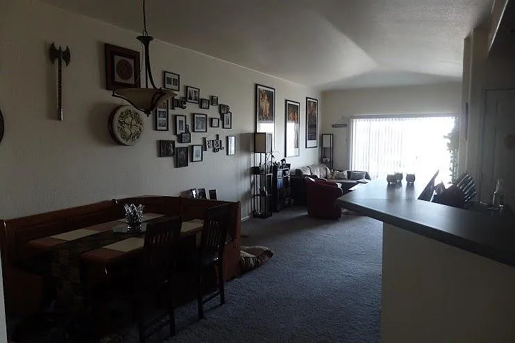 1703 Whitehall Dr #8H — Photo 10
