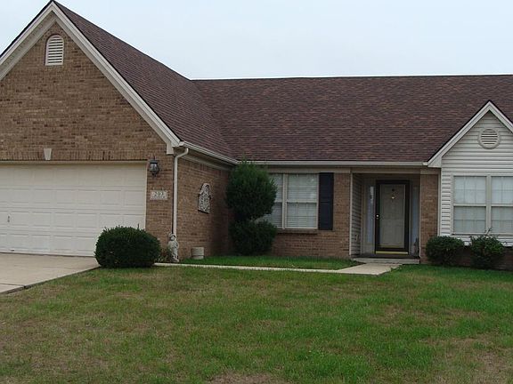 2nd image of 203 Hawthorne Dr