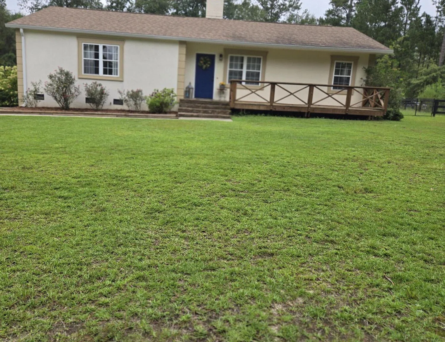 3 bed, 2.0 bath, 1592 sqft, $2,000 — Photo 2