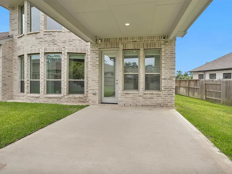 634 Cibolo Creek Dr — Photo 46