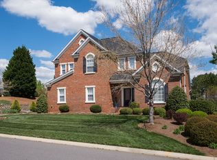 304 Castlestone Ln, Matthews, NC 28104