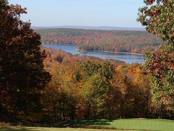 Paupack Hills Golf and Country Club