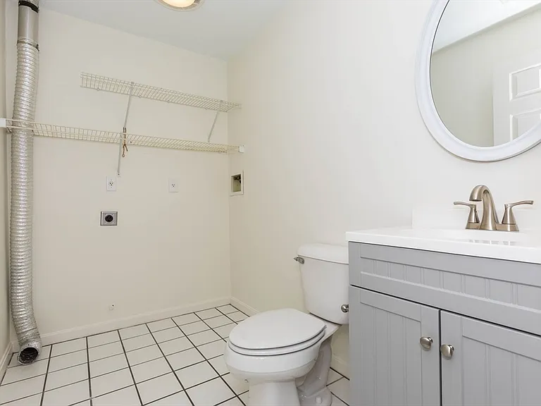 292 Chestnut St #2 — Photo 4