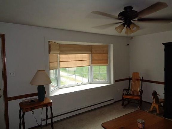 4th image of 18 E Glennis Dr