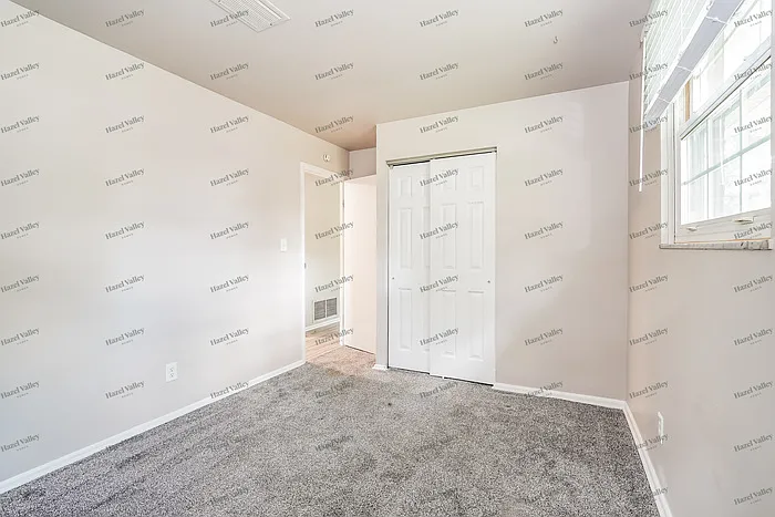 5203 Drivemere Rd — Photo 9