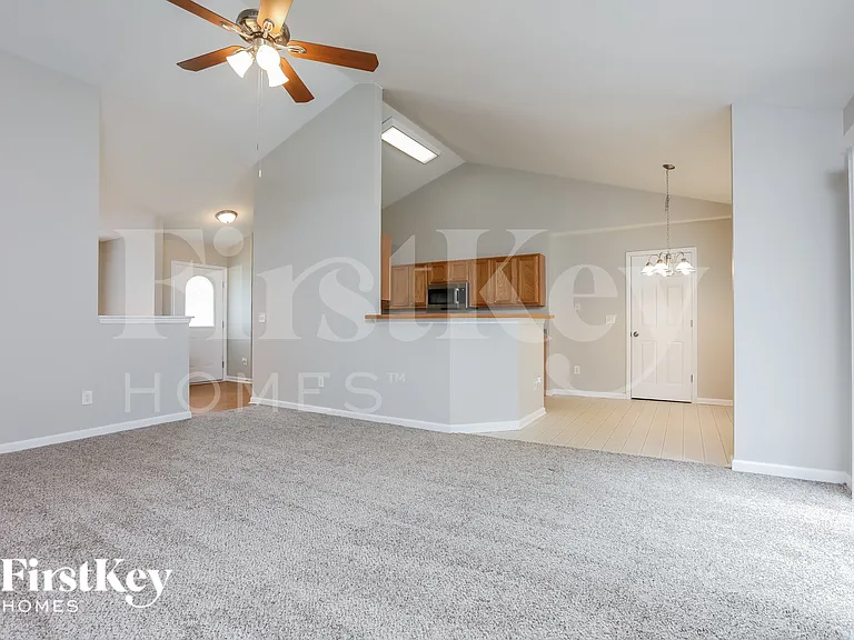 515 Keith St — Photo 3