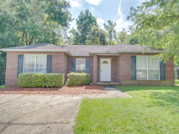 1935 Wyatt St, Pensacola, FL 32514