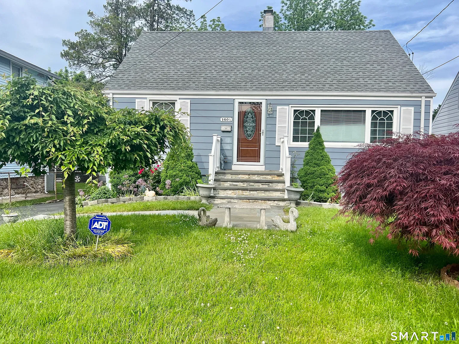 4 bed, 1.0 bath, 1200 sqft, $3,500 — Photo 1
