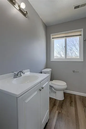 8005 S 48th Ave #7 — Photo 11