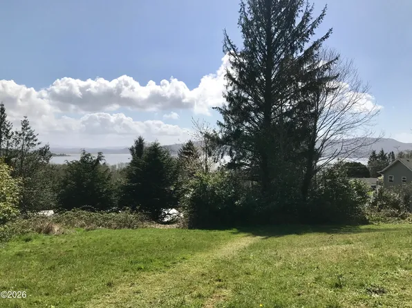 47 S Ridge Dr, Bay City, OR 97107