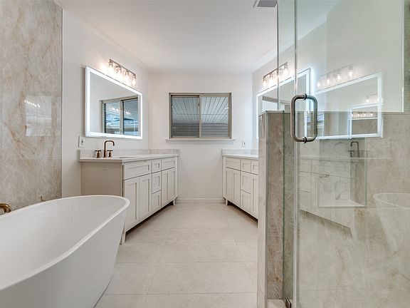 4th image of 3728 Princess Ln