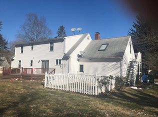 23 Hampshire Dr, Hamden, CT 06518