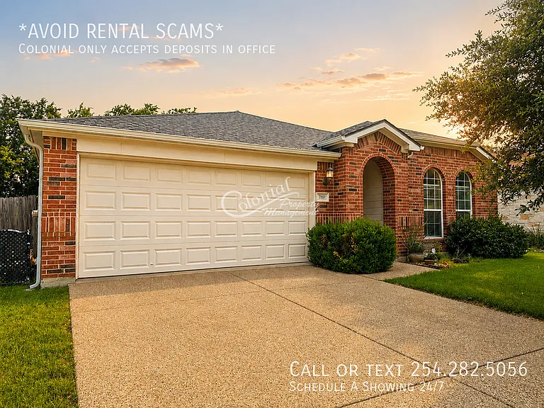 789 Kingfisher Ln — Photo 1