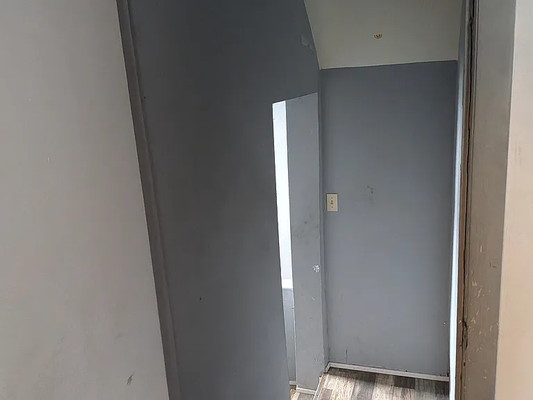 1723 Wilcox St — Photo 3
