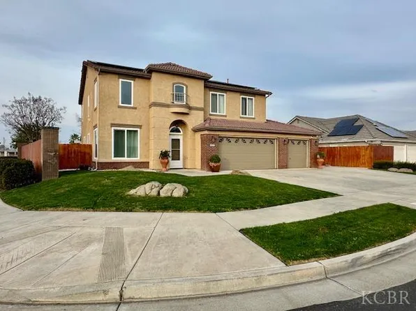 444 Avalon Dr, Lemoore, CA 93245