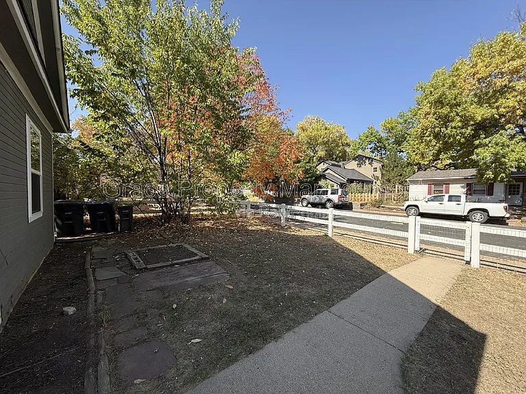 410 E Geneseo St #A — Photo 13