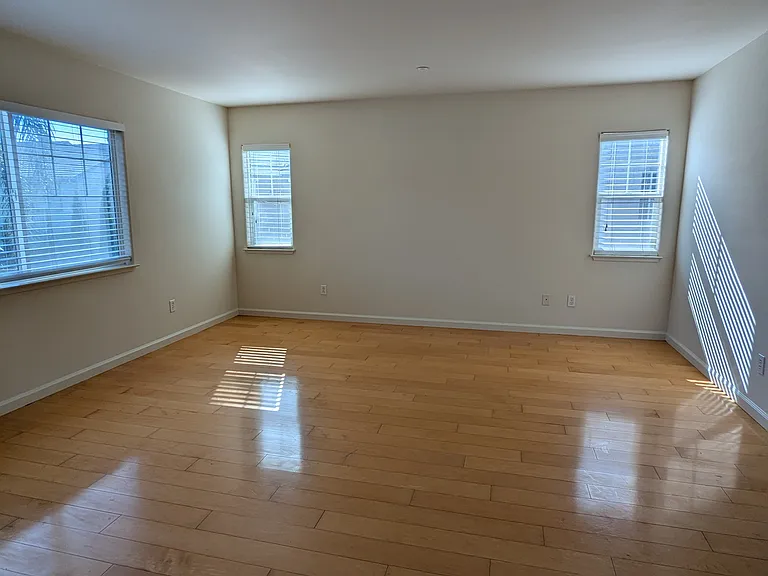 412 Mountain Meadows Dr — Photo 14
