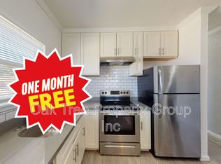1122 E 17th St APT 5, Oakland, CA 94606