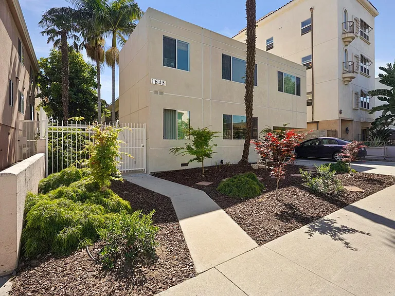 1645 Federal Ave #8 — Photo 11