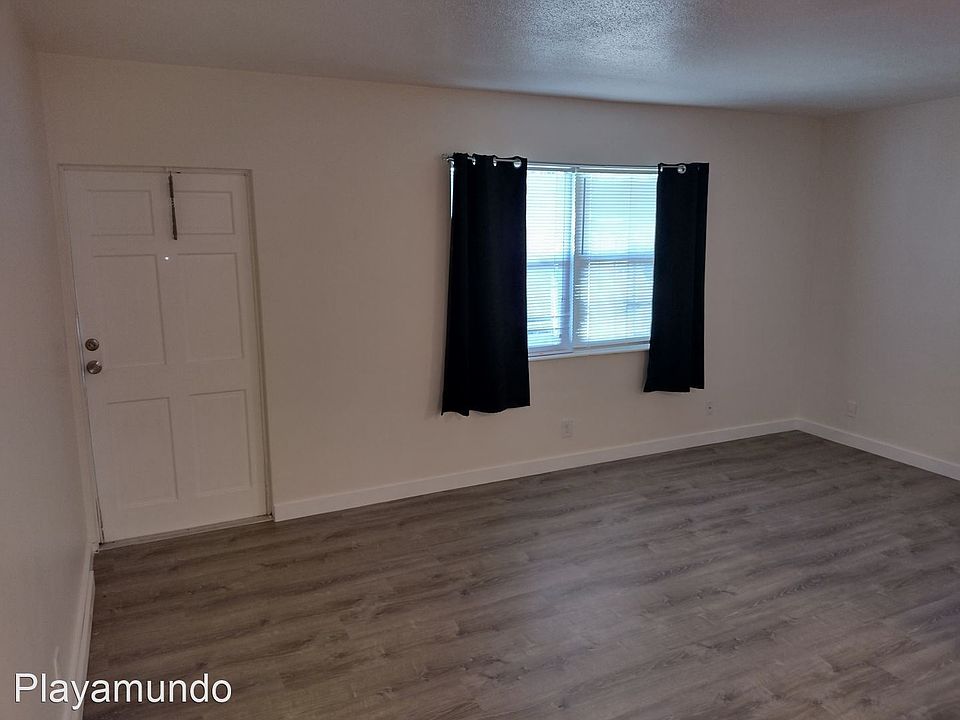 1st image of 642 SE 19th Ave #3