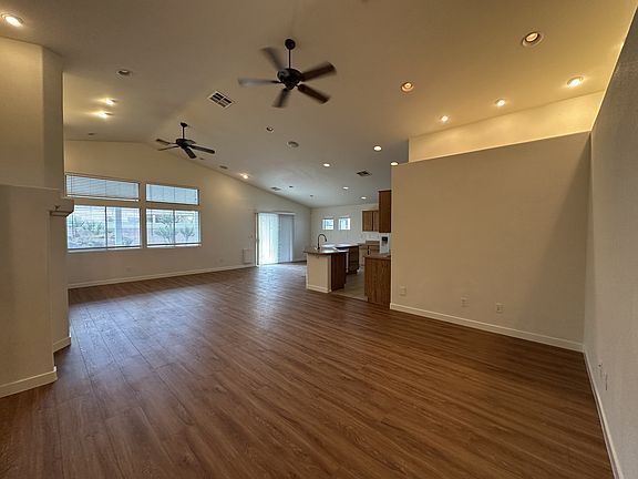 4th image of 4643 Mountain Tree St