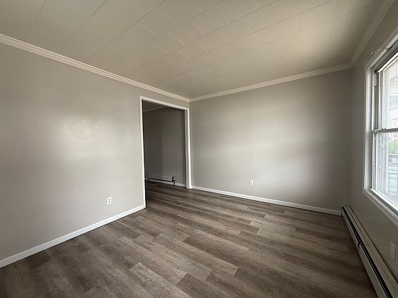 2nd image of 532 N Main Ave #1