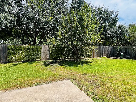 5th image of 8506 Shallowlake Ct