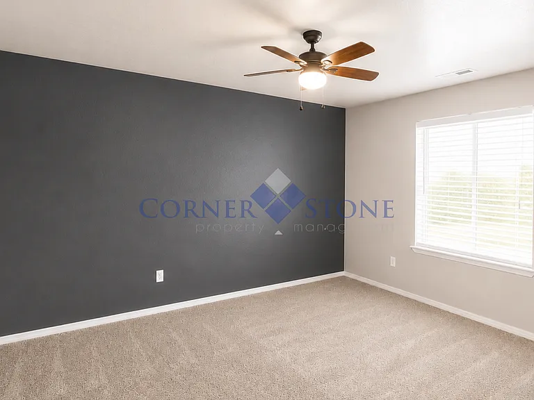 657 N Manship Ave — Photo 9