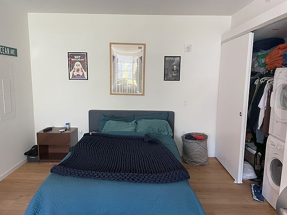 4th image of 400 Grove St Unit 406
