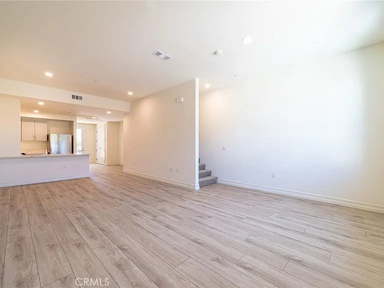 130 N New Ave #6 — Photo 14