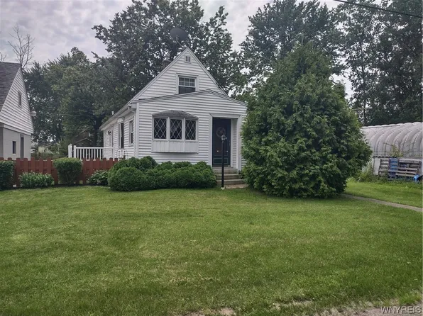 2925 Louisiana Ave, Niagara Falls, NY 14305