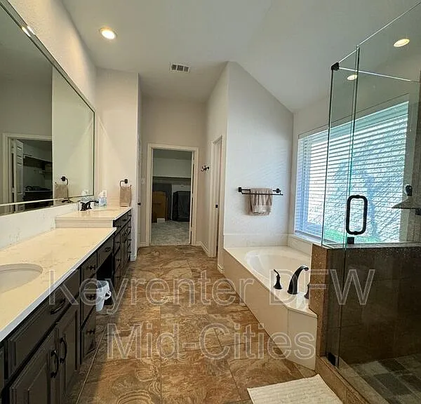 6213 Park Meadow Ln — Photo 17