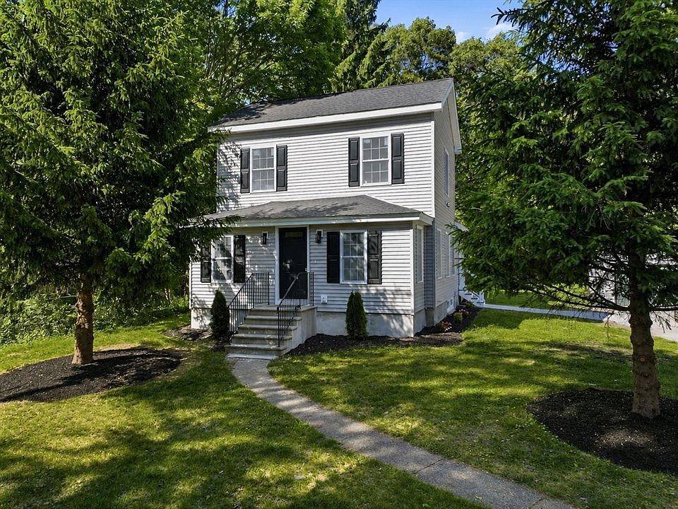 1st image of 330 Leicester St