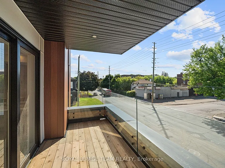 998 Hollington St — Photo 15