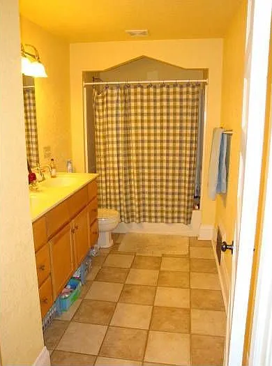 Clean bathrooms!