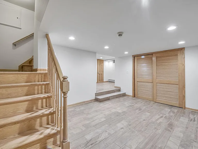 384 Owen Ave — Photo 29