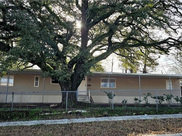 900 College Dr, Pineville, LA 71360