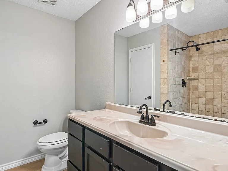 1612 Fieldstone Dr — Photo 19