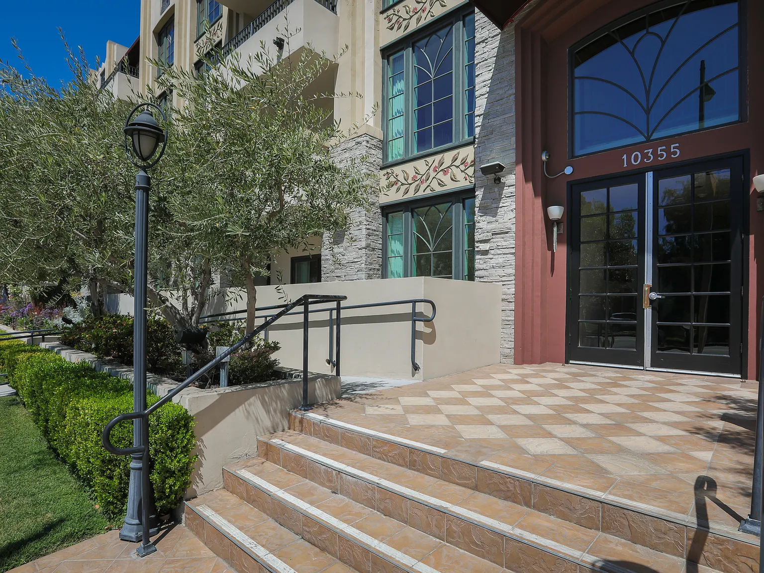 4500 Ledge — Photo 3