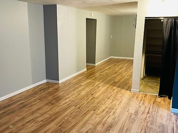 5th image of 1570 N Saint Paul St #1