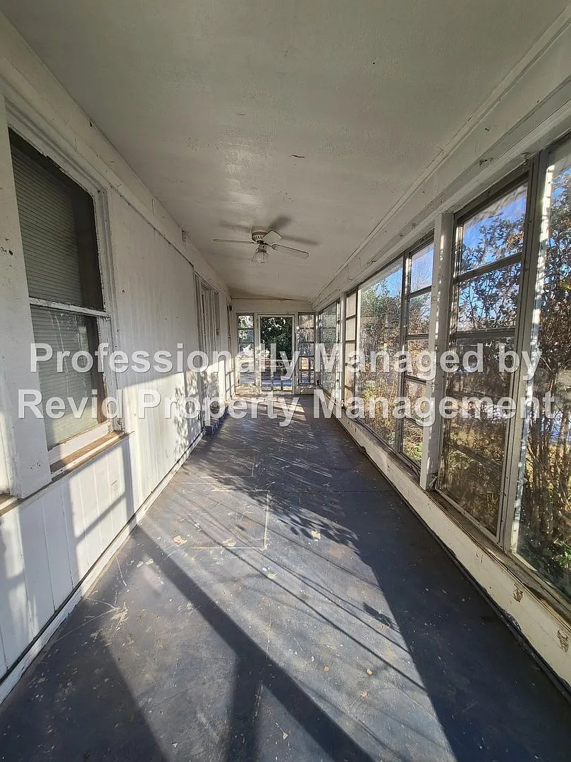 2 bedroom Home near U of M — Photo 4