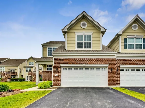 1211 Rockway Glen Ct, Elgin, IL 60124
