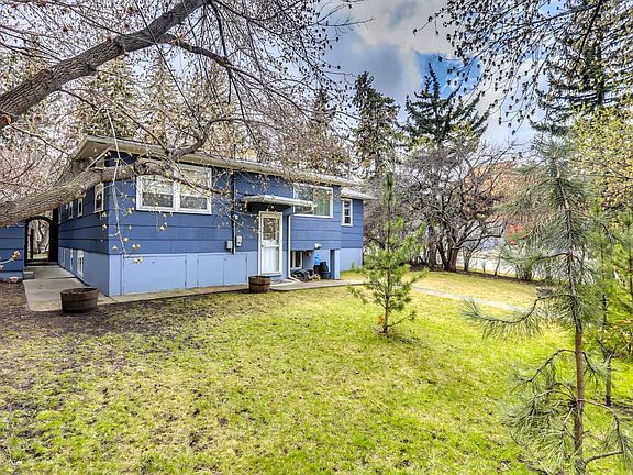 4th image of 928 Durham Ave SW
