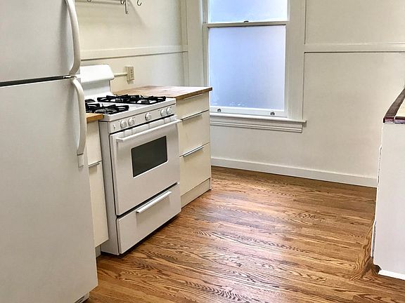 3rd image of 3951 18th St #3