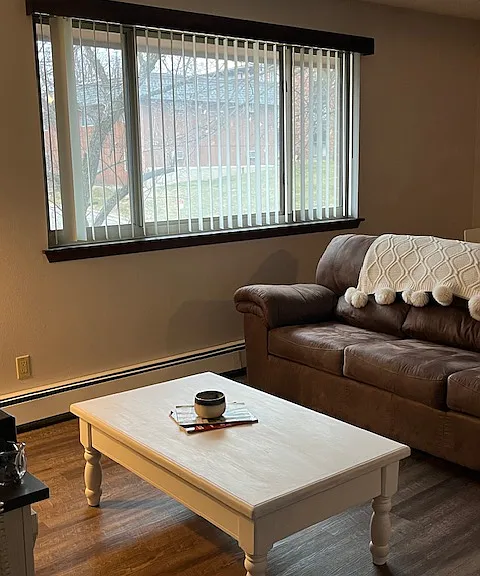 708 Oakcrest St #11 — Photo 4