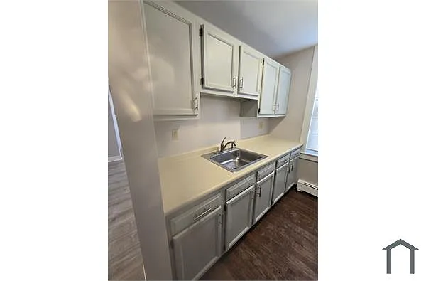 Building Photo - 40 Winthrop St #3