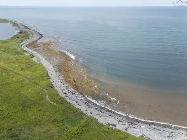 Oceanview Dr, Yarmouth, NS B5A 5G2