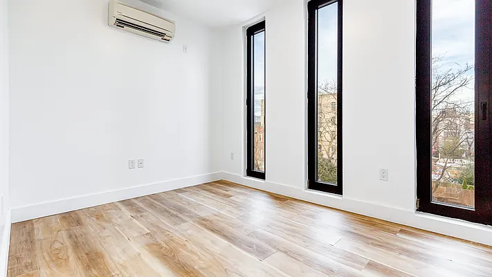 Rented by Nooklyn NYC LLC | media 29